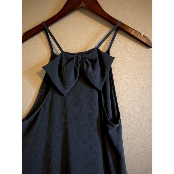 Charcoal Tank with Bow Tie Back - Picture 2 of 2